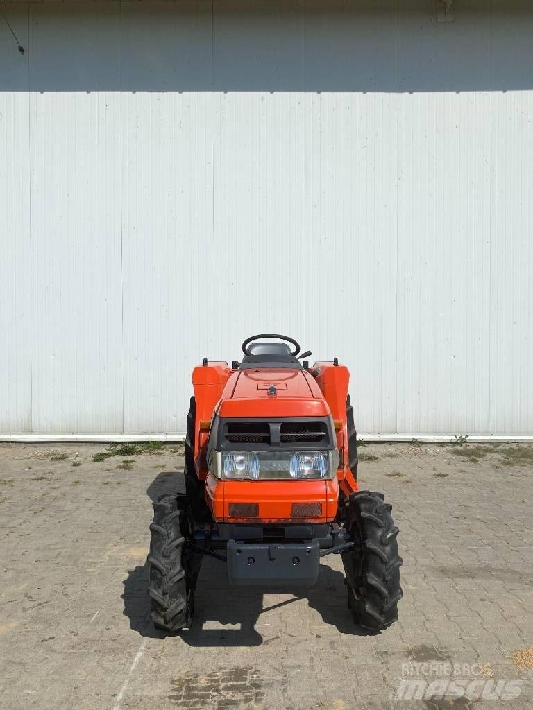 Kubota GL200 Kompakte traktorer