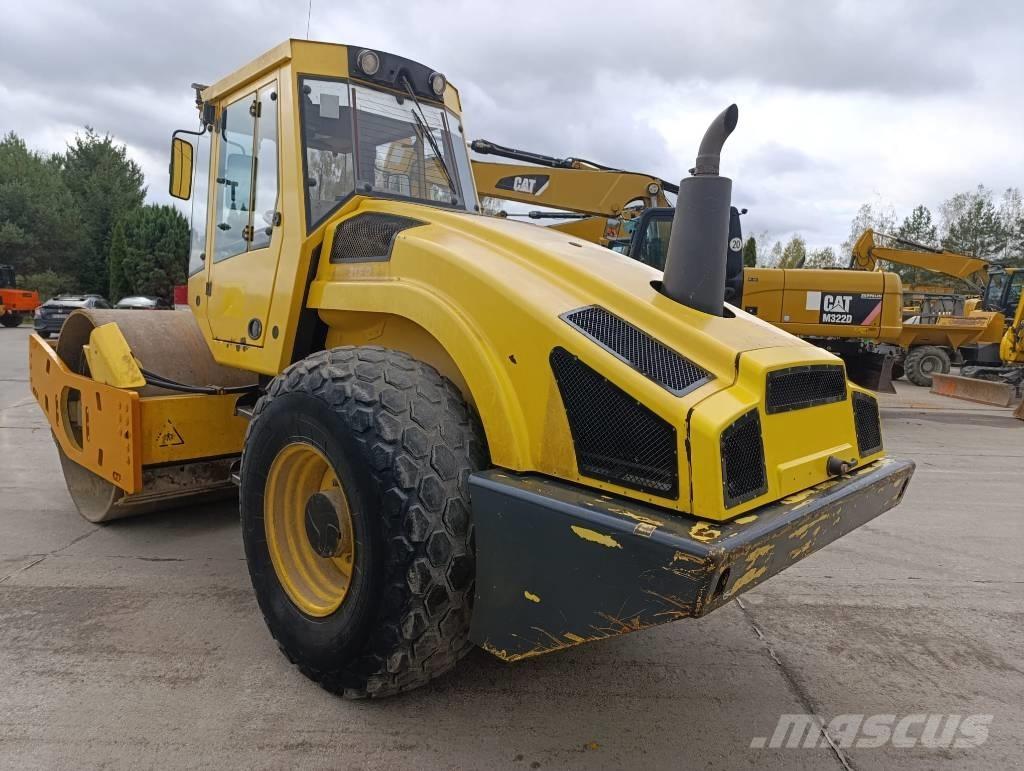 Bomag BW 213 D-4 Enkelt tromle