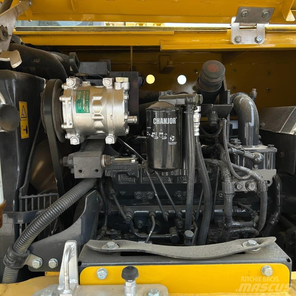 Komatsu 70-8 Gravemaskiner på larvebånd