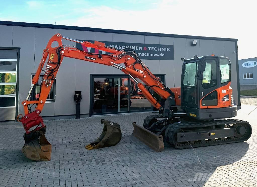 Doosan DX 85 R Midi-gravemaskiner 7t - 12t