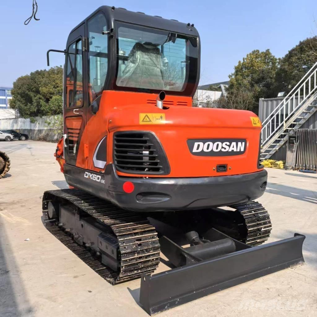 Doosan DX 60-9 C Gravemaskiner på larvebånd