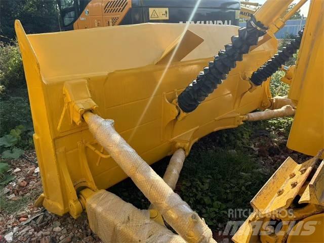 Komatsu D 85 Bulldozer på larvebånd