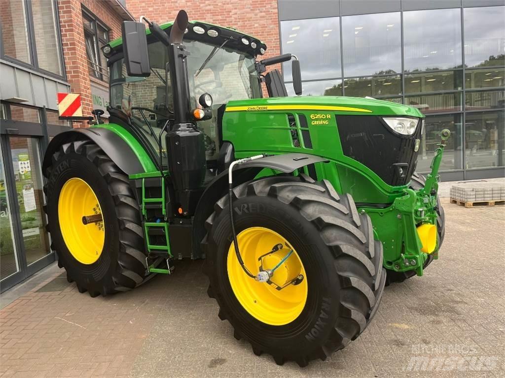 John Deere 6250R Traktorer