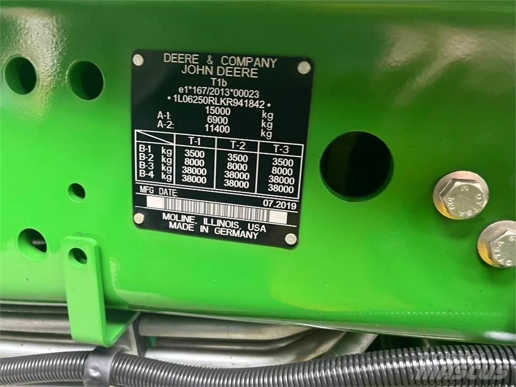 John Deere 6250R Traktorer