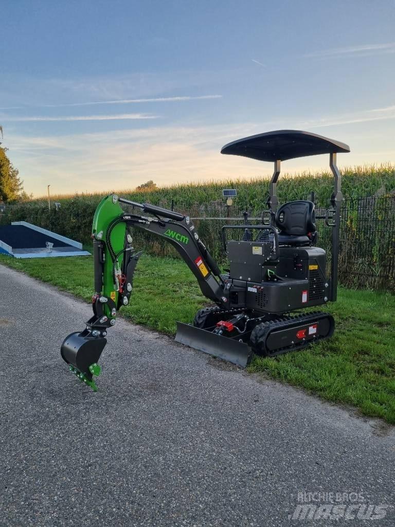 WCM CTX8010S Minigravemaskiner