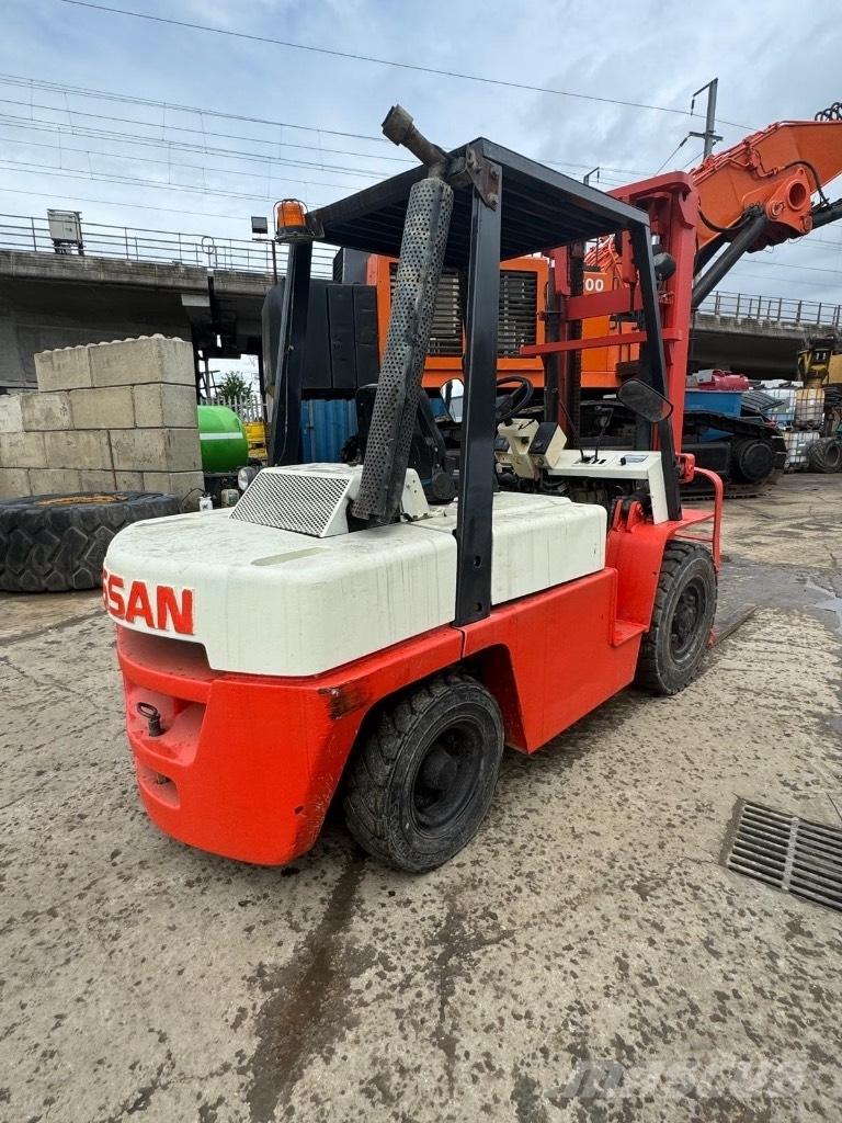 Nissan WF03A35U Diesel gaffeltrucks