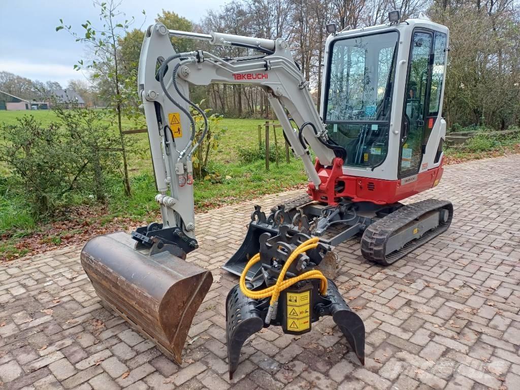 Takeuchi TB 225 Minigravemaskiner
