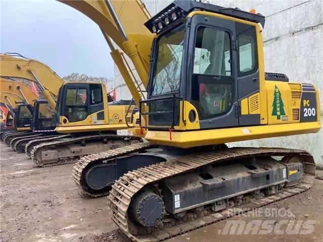 Komatsu PC 200-8 Gravemaskiner på larvebånd