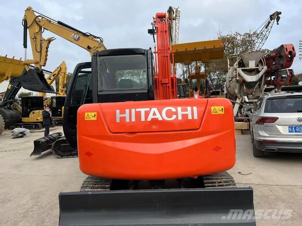Hitachi ZX 70 Midi-gravemaskiner 7t - 12t