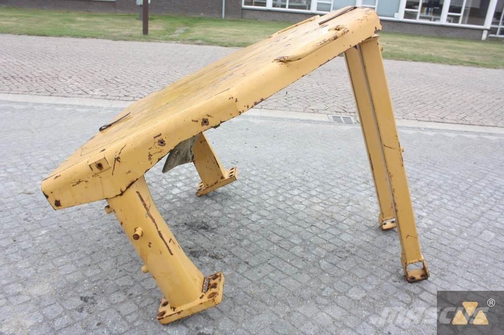 CAT D8N O-rops cab Kabiner og interiør