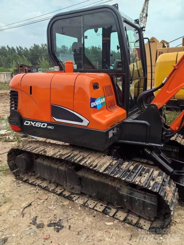 Doosan DX 60 Gravemaskiner på larvebånd