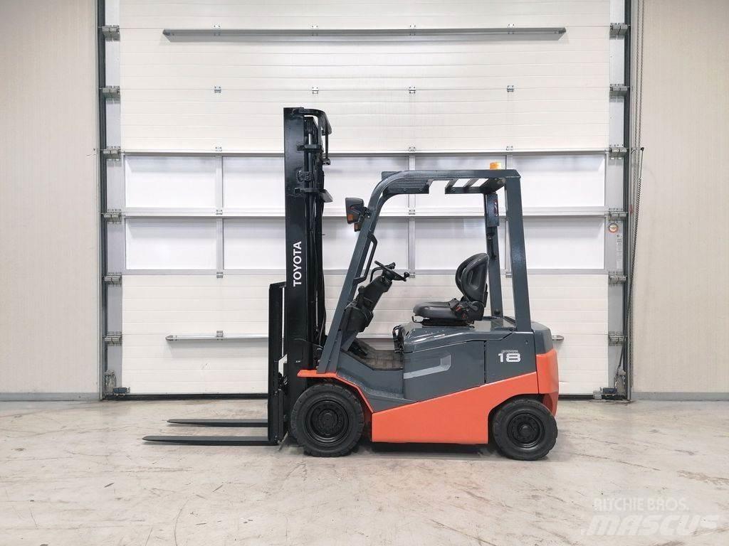 Toyota 8FBN18 El gaffeltrucks