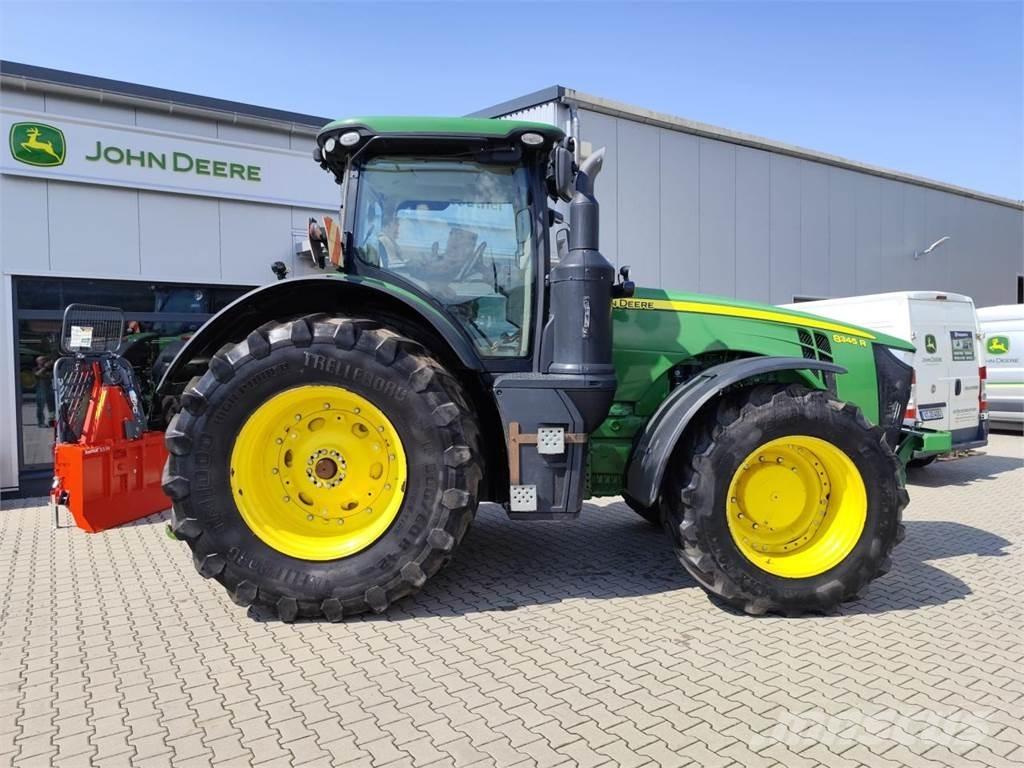John Deere 8345R Traktorer