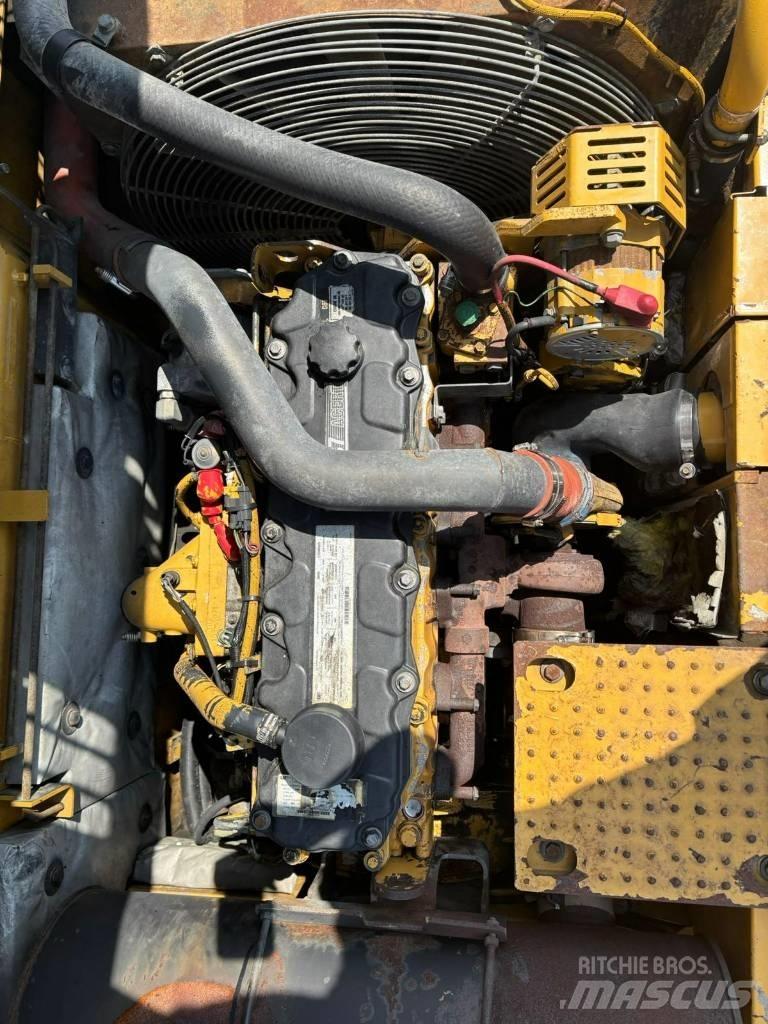 CAT 325 D L Gravemaskiner på larvebånd