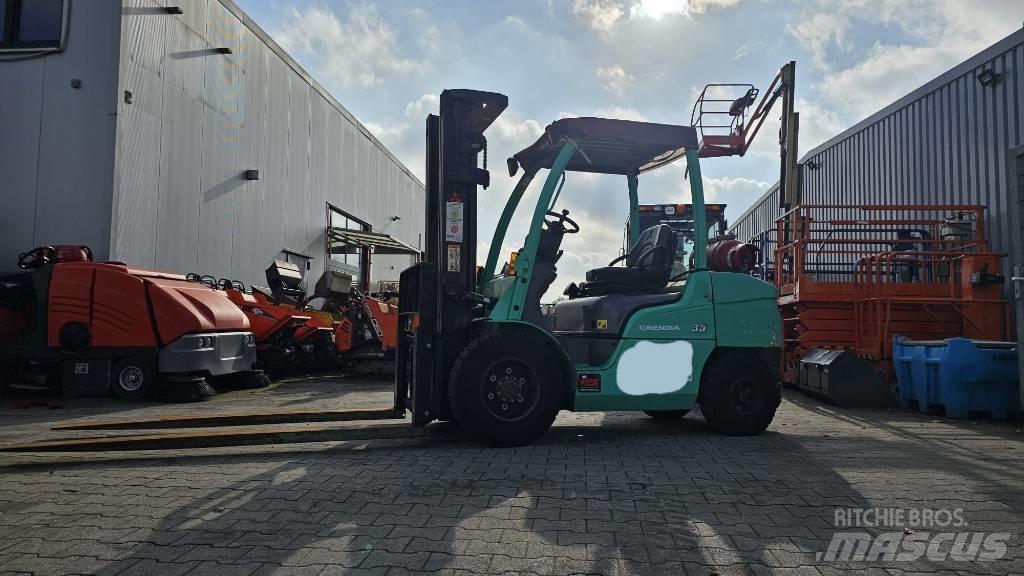 Mitsubishi FG 35 N LPG gaffeltrucks