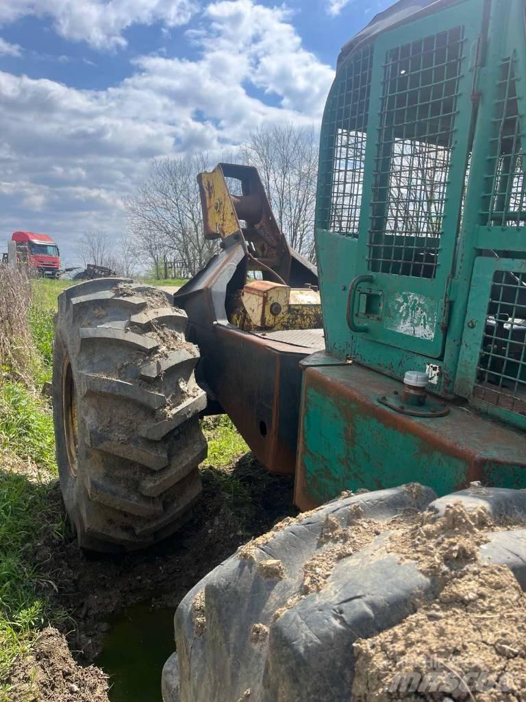 Timberjack 240A Udslæbningstraktorer