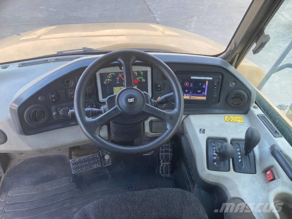 CAT 730 C Terrængående lastbiler