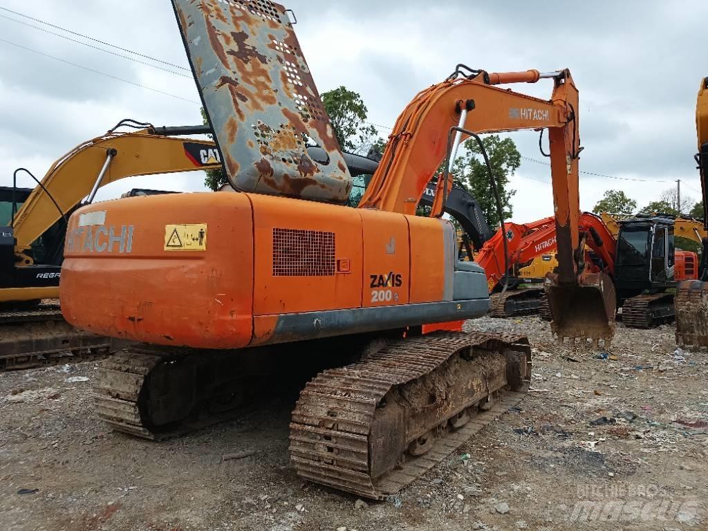 Hitachi ZX 200 Gravemaskiner på larvebånd