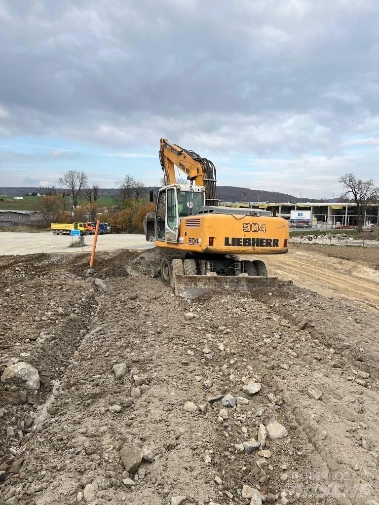 Liebherr A-904 900 Gravemaskiner på hjul
