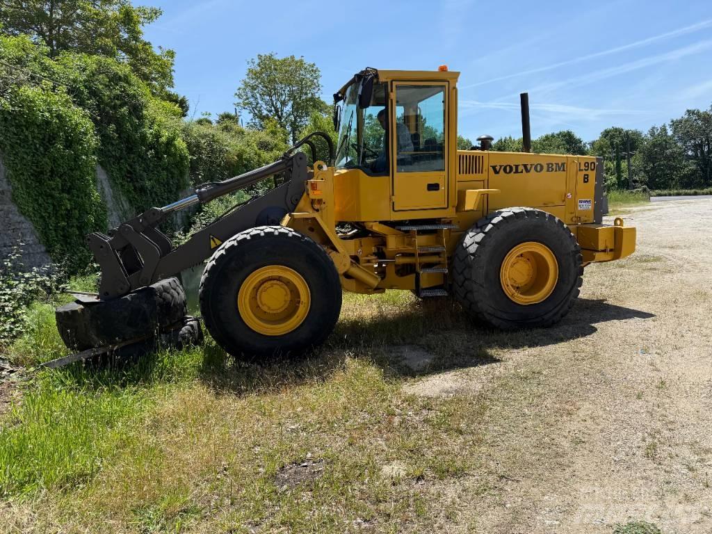 Volvo L90B Læssemaskiner på hjul