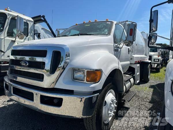 Ford F 750 Renovationslastbiler
