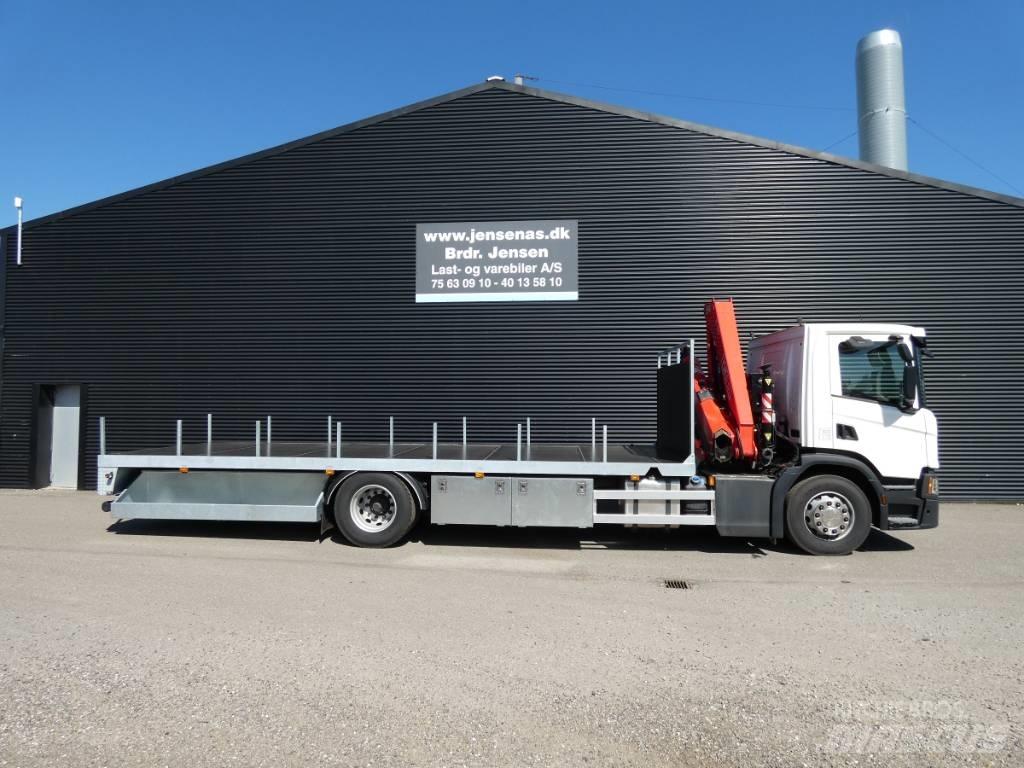 Scania p 220 Lastbil med kran