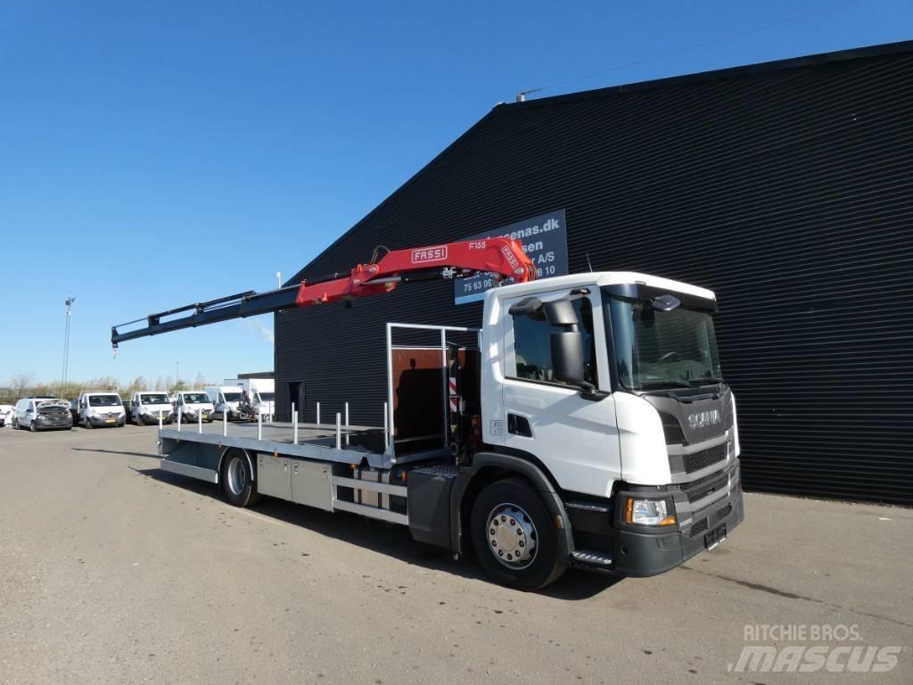 Scania p 220 Lastbil med kran