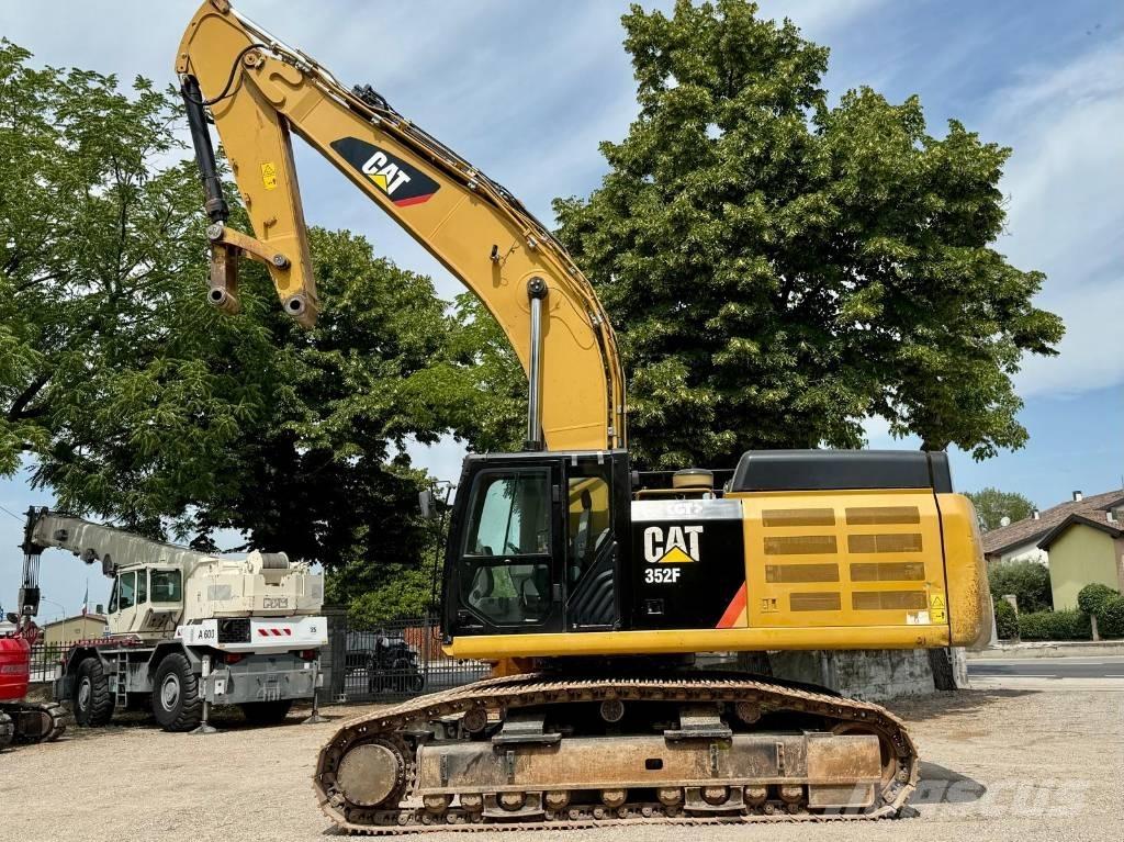 CAT 352 F Gravemaskiner på larvebånd