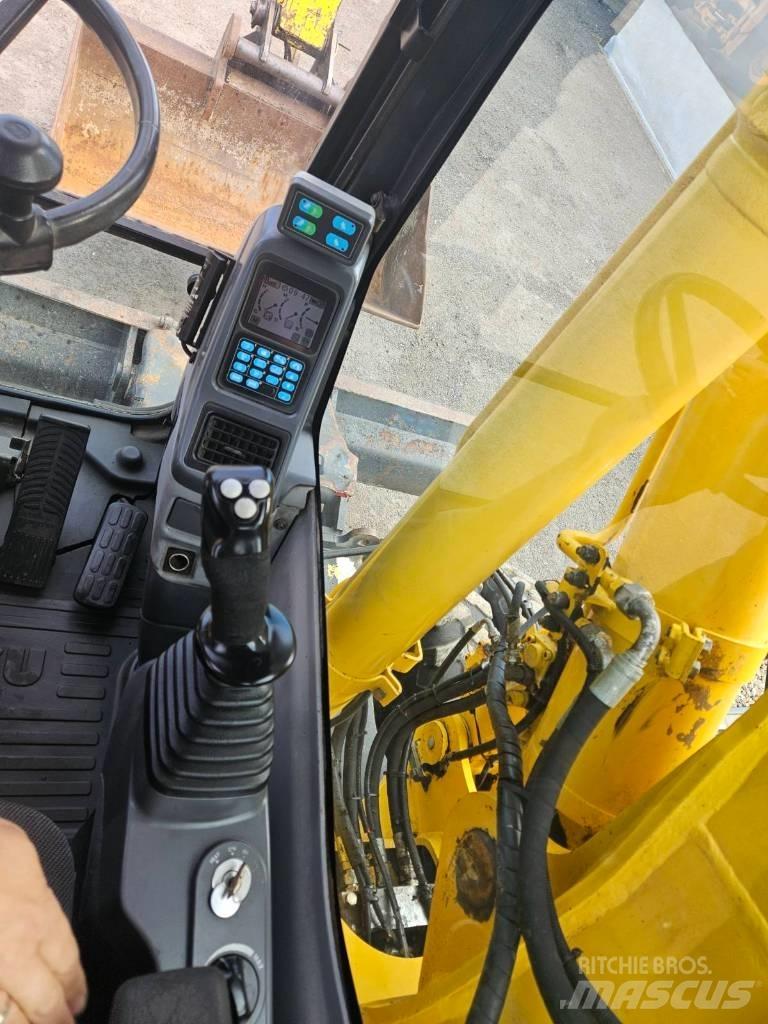 Komatsu PW 160-7 Gravemaskiner på hjul