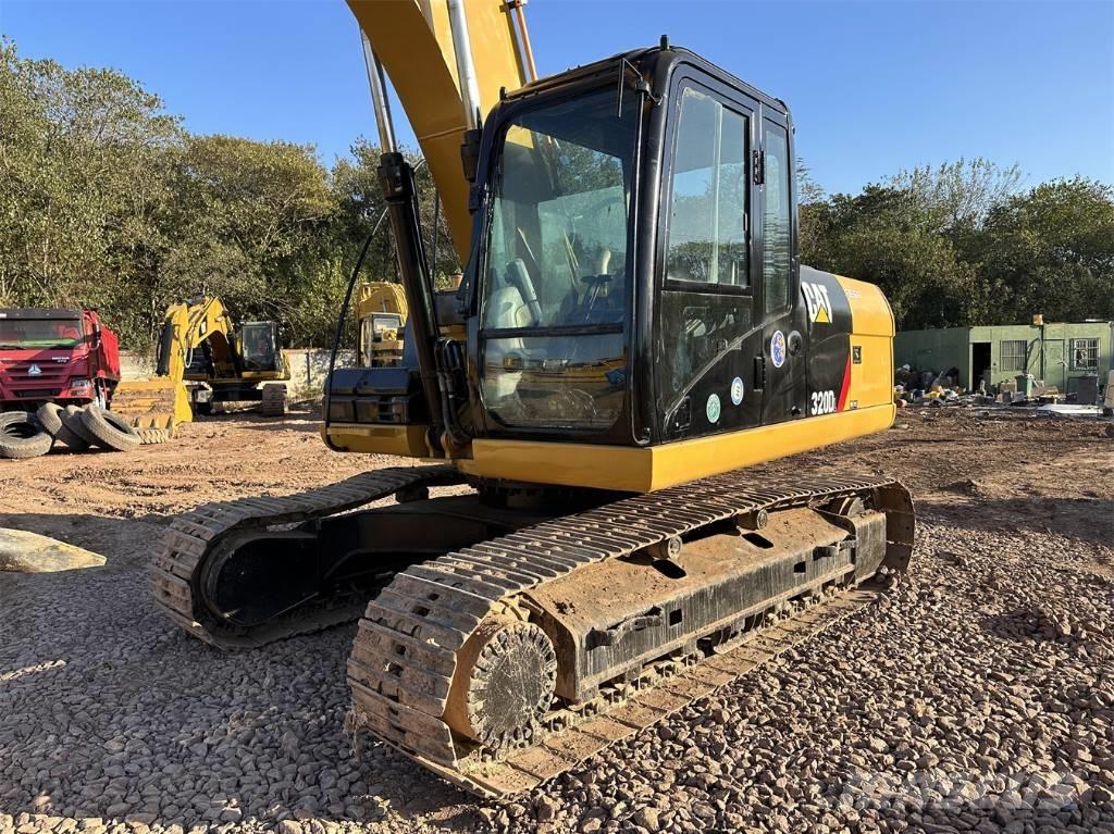 CAT 320 D L Gravemaskiner på larvebånd