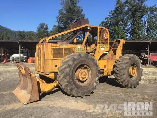 Clark Ranger 668-B Udslæbningstraktorer