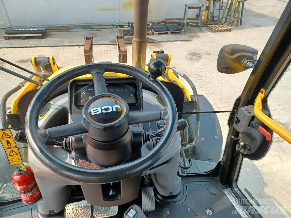 JCB 3CX PLUS AEC Rendegravere