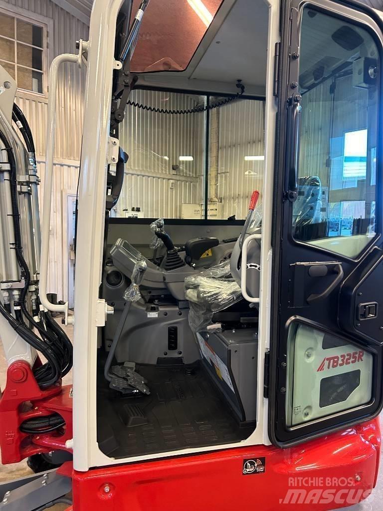 Takeuchi TB325 Minigravemaskiner