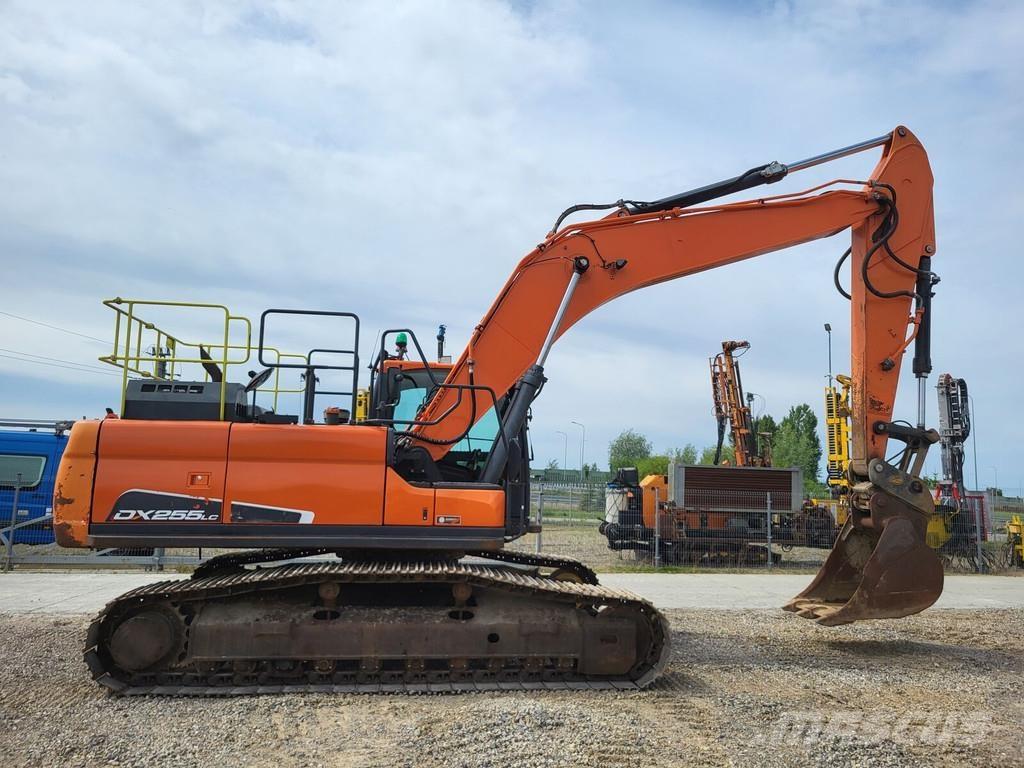 Doosan DX255LC-5 Gravemaskiner på larvebånd