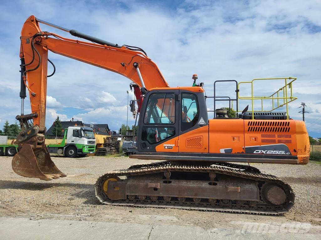 Doosan DX255LC-5 Gravemaskiner på larvebånd