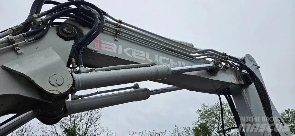 Takeuchi TB 175W Midi-gravemaskiner 7t - 12t