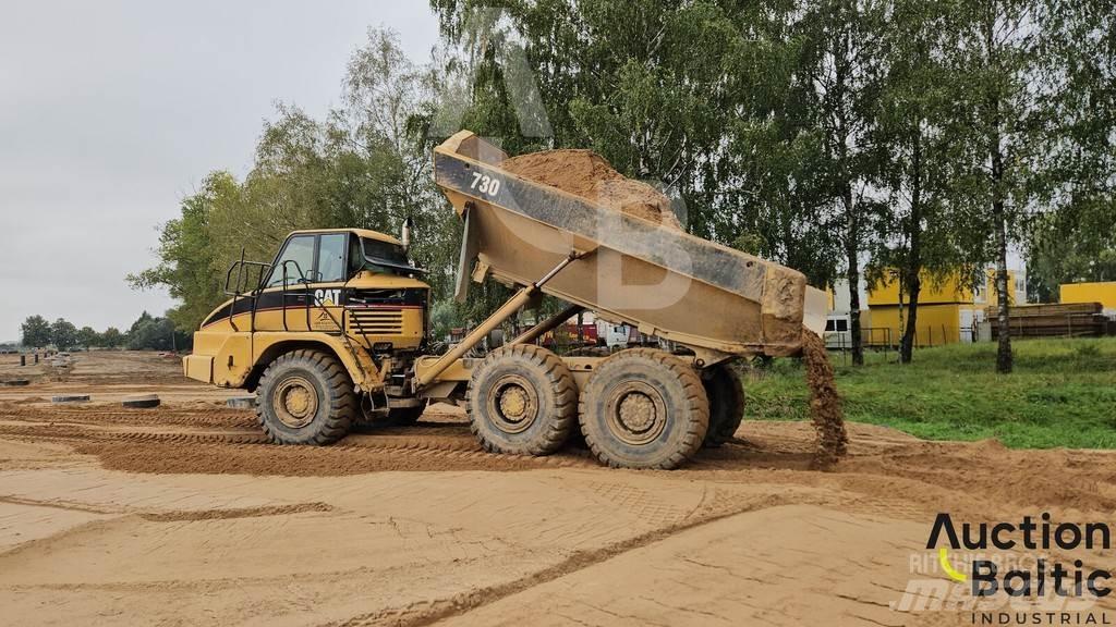 CAT 730 Terrængående lastbiler