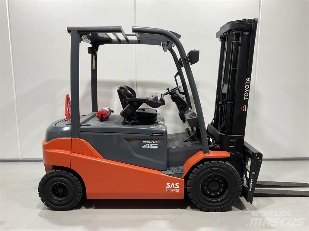 Toyota 8FBMT45 El gaffeltrucks