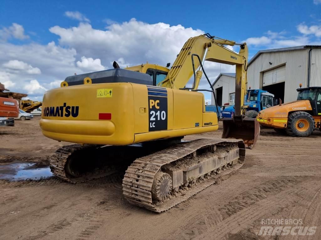Komatsu PC 210-6 Gravemaskiner på larvebånd