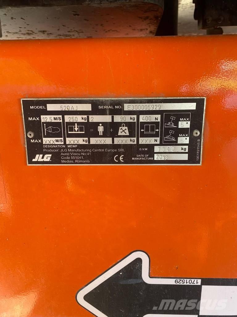JLG 520 AJ Bomlifte med knækarm