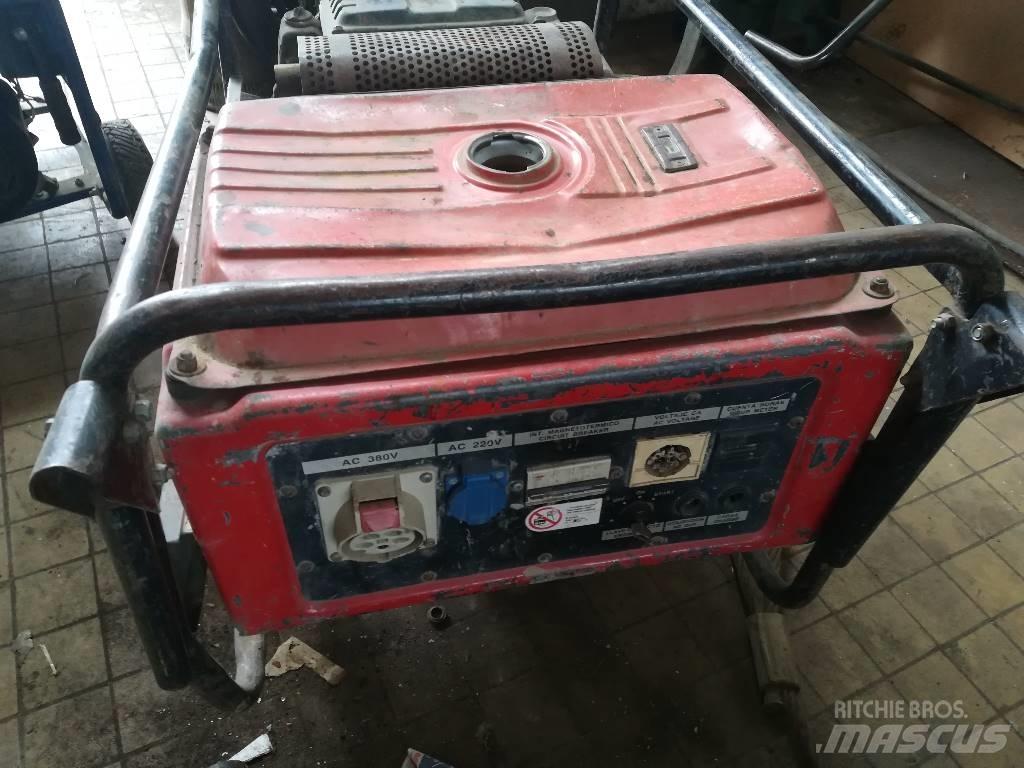 Honda ECT 10 Benzingeneratorer