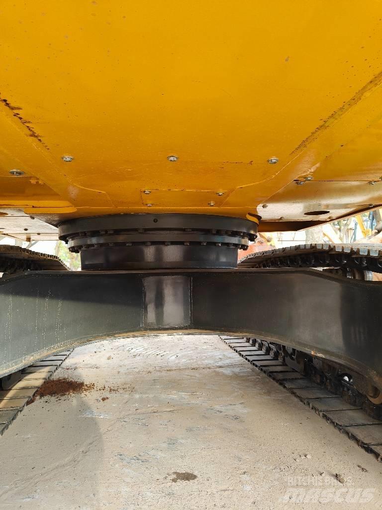 Komatsu PC200 Gravemaskiner på larvebånd