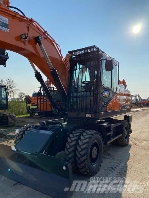 Doosan DX 210 W Gravemaskiner på hjul