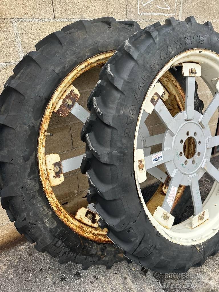 Michelin 230/95R48 Hjul, Dæk og Fælge