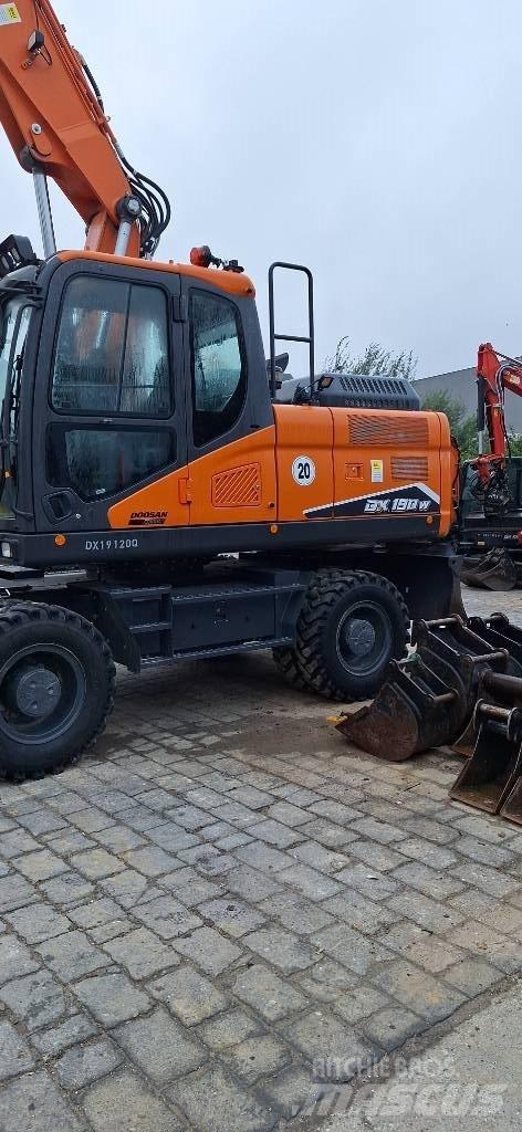 Doosan DX 190 W-7 Gravemaskiner på hjul