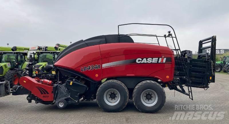 Case IH LB434R Pressere til firkantede baller