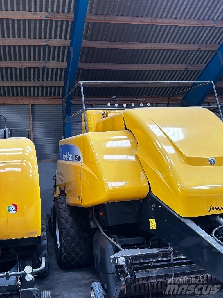 New Holland BB 9090 Pressere til firkantede baller