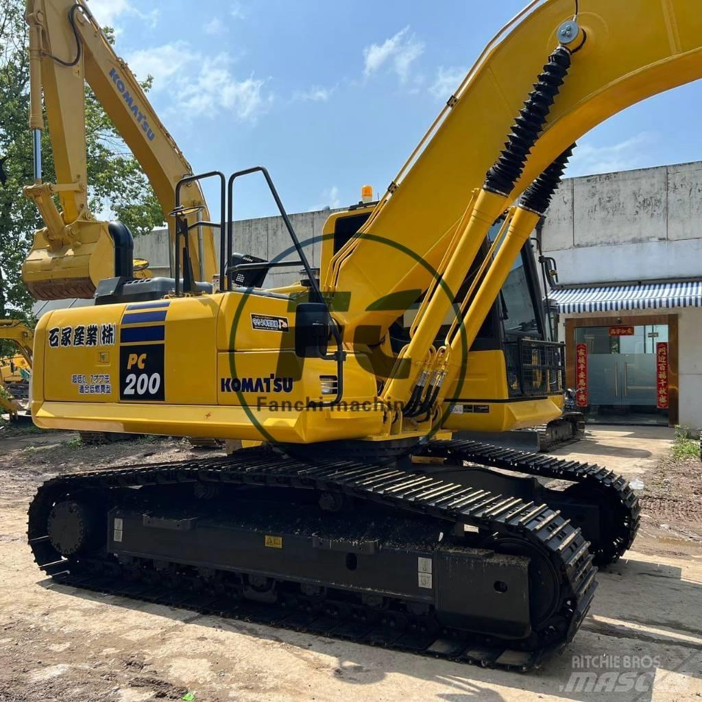 Komatsu PC 200 Gravemaskiner på larvebånd