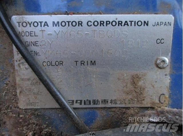Toyota T-YM65 Lastbil med lad/Flatbed