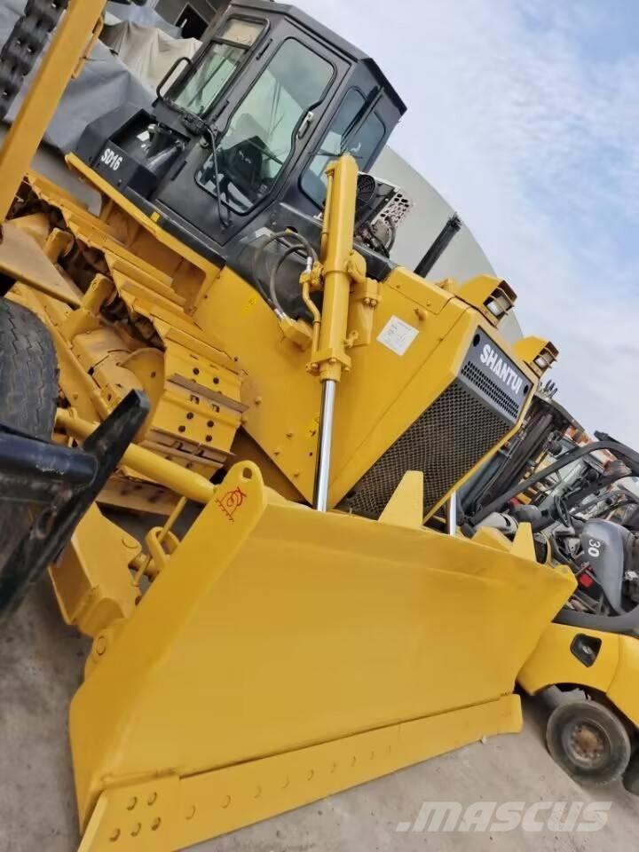 Shantui SD 16 Bulldozer på larvebånd